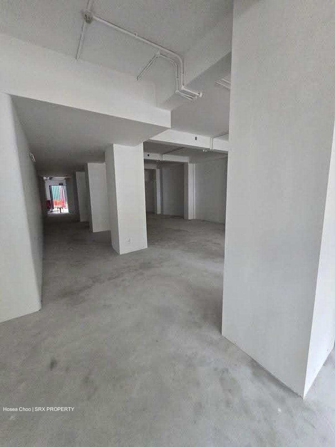 North Canal Road (D1), Retail #624668801